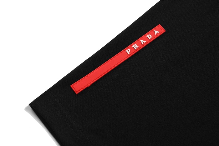 P*rada  Top Quality