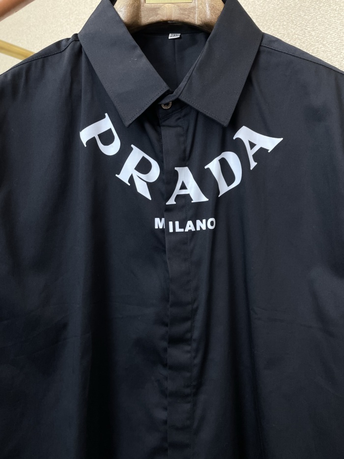 P*rada  Top Quality