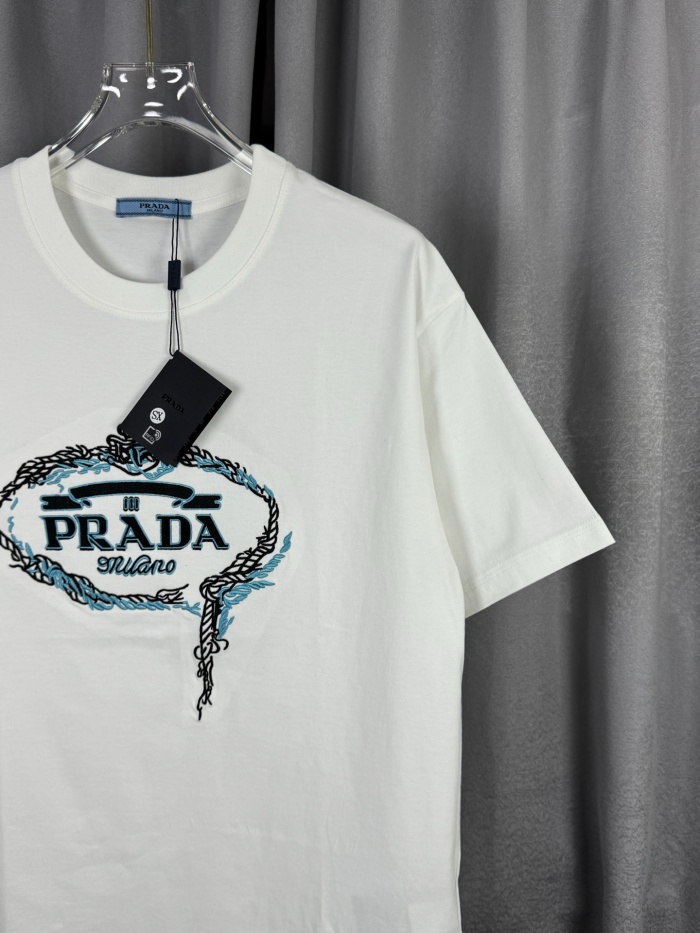 P*rada  Top Quality