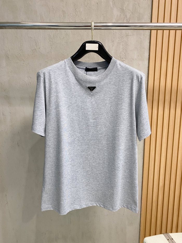 P*rada  Top Quality
