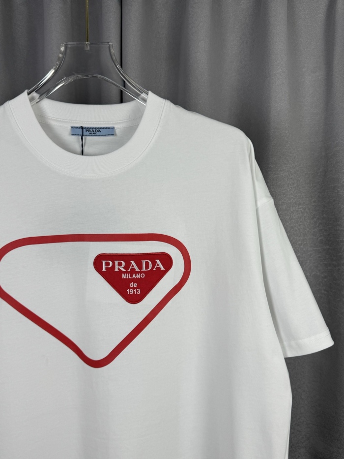 P*rada  Top Quality