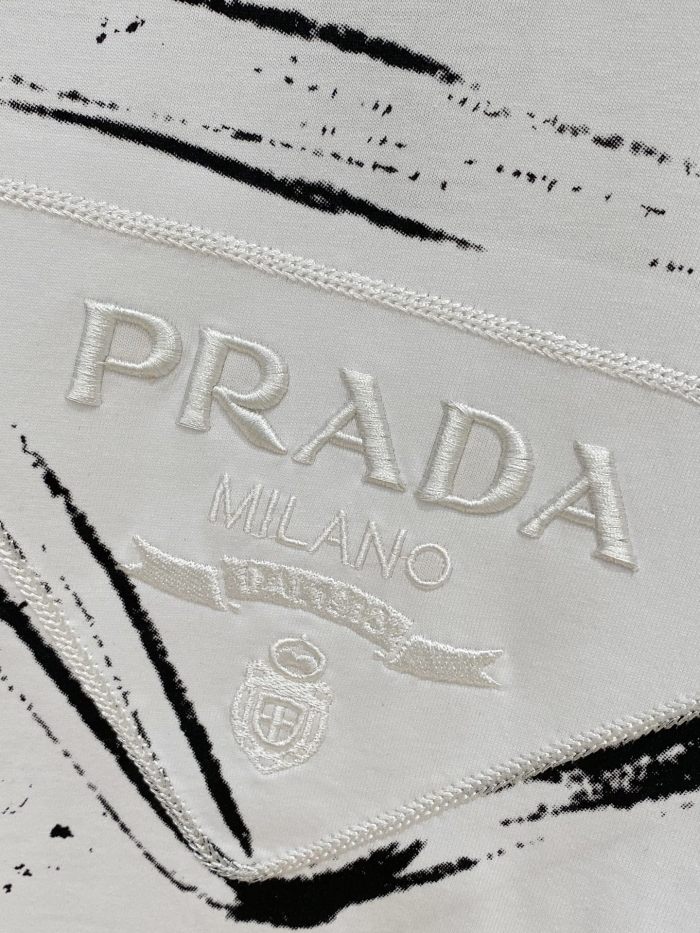 P*rada  Top Quality