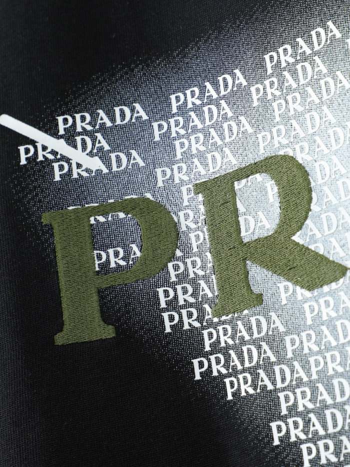 P*rada  Top Quality