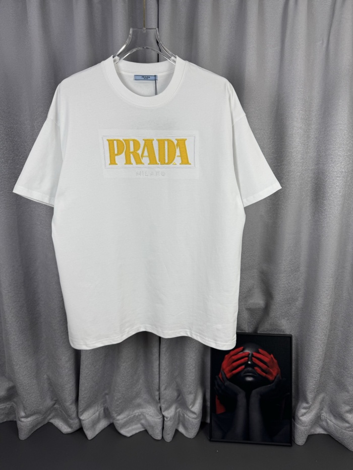 P*rada  Top Quality