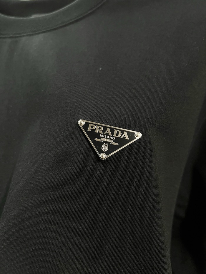 P*rada  Top Quality