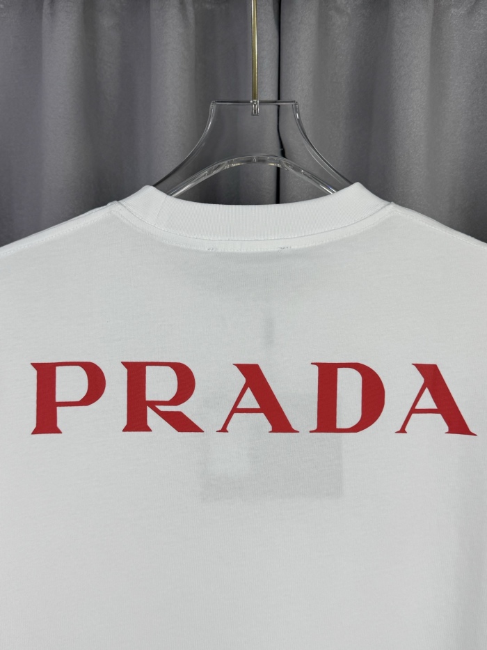P*rada  Top Quality