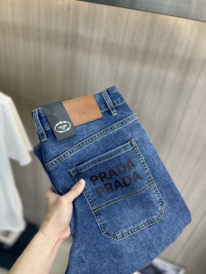 P*rada  Top Quality