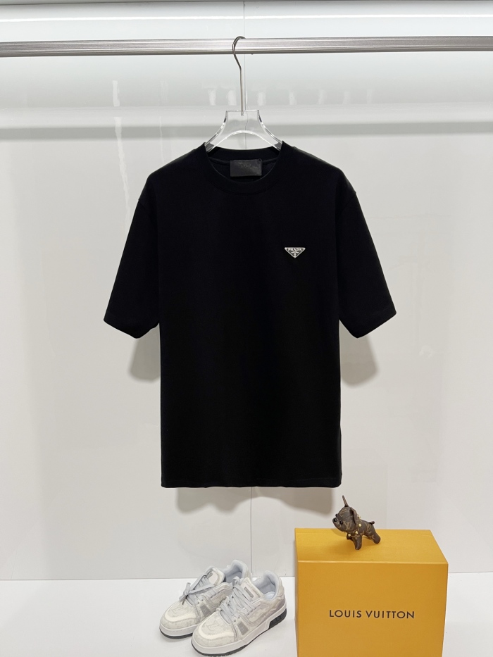 P*rada  Top Quality