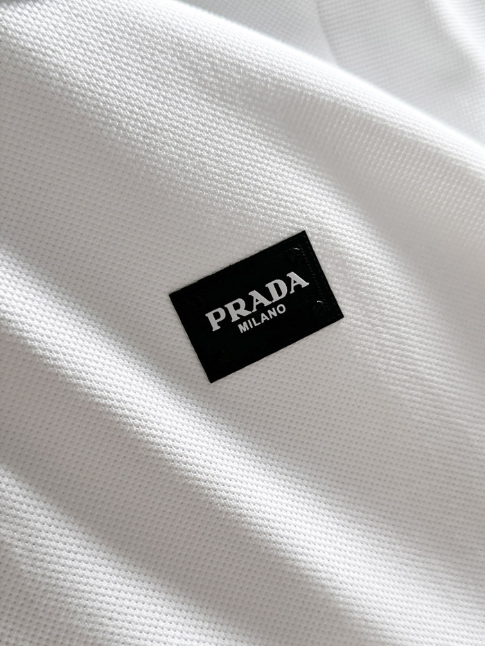 P*rada  Top Quality
