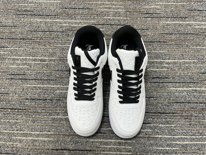 N*ike x  L*ouis V*uitton Top Sneakers