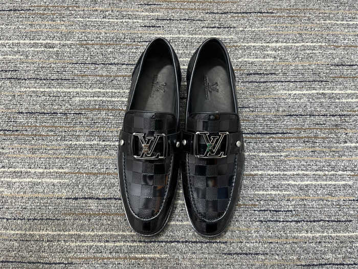 Men  L*ouis V*uitton Top Quality Loafers