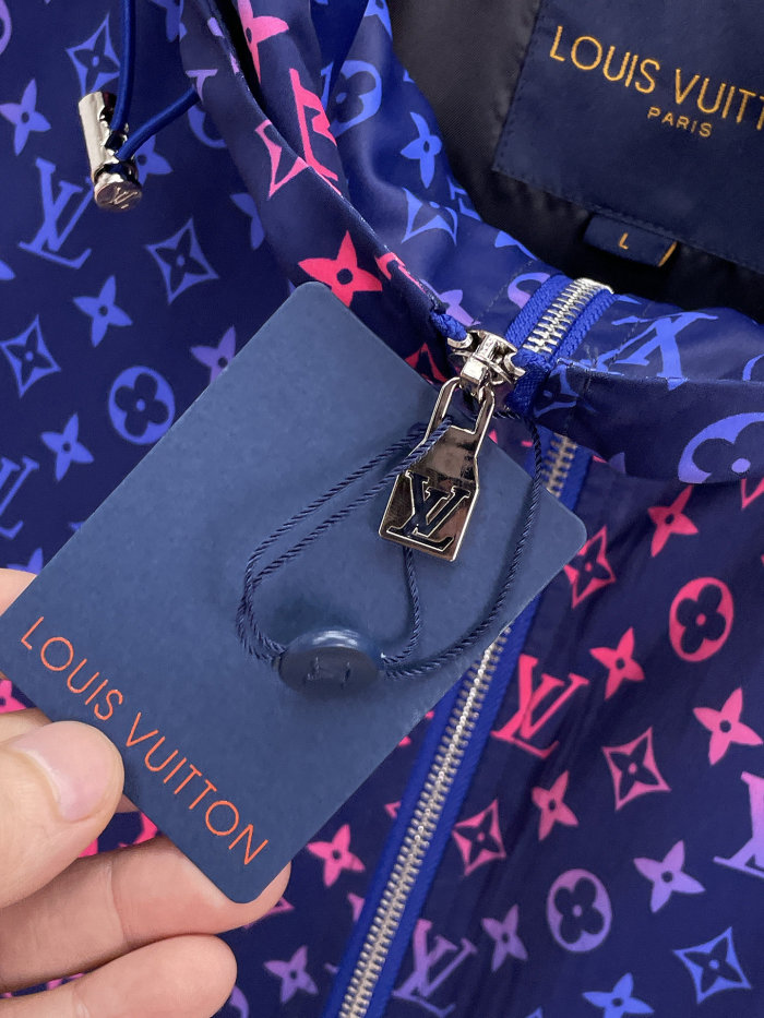 L*ouis V*uitton Top Quality