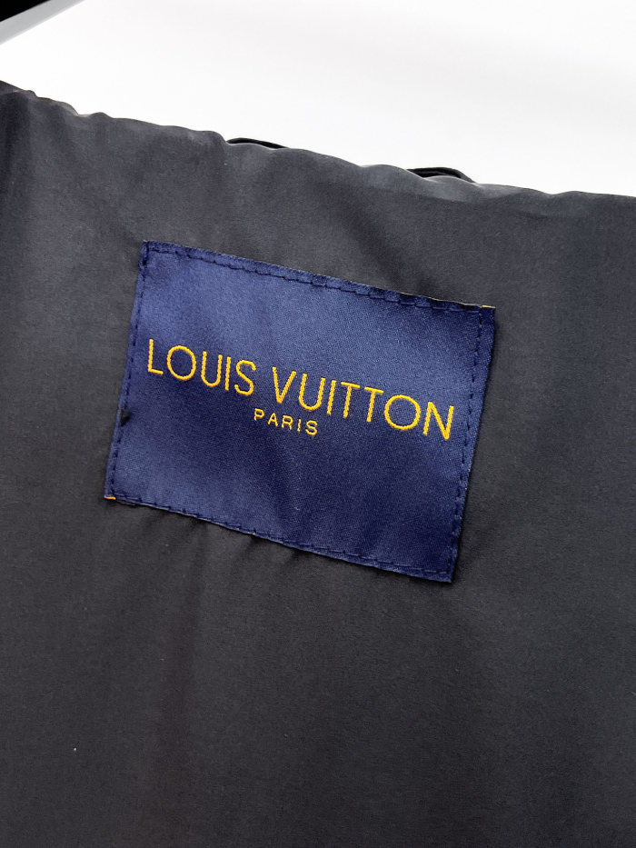 L*ouis V*uitton Top Quality