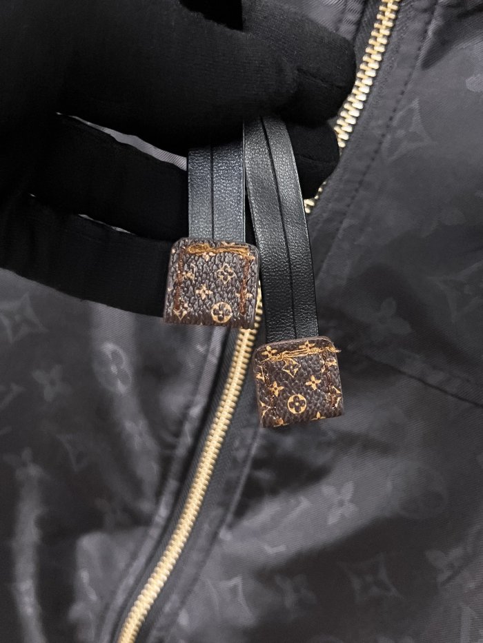 L*ouis V*uitton Top Quality