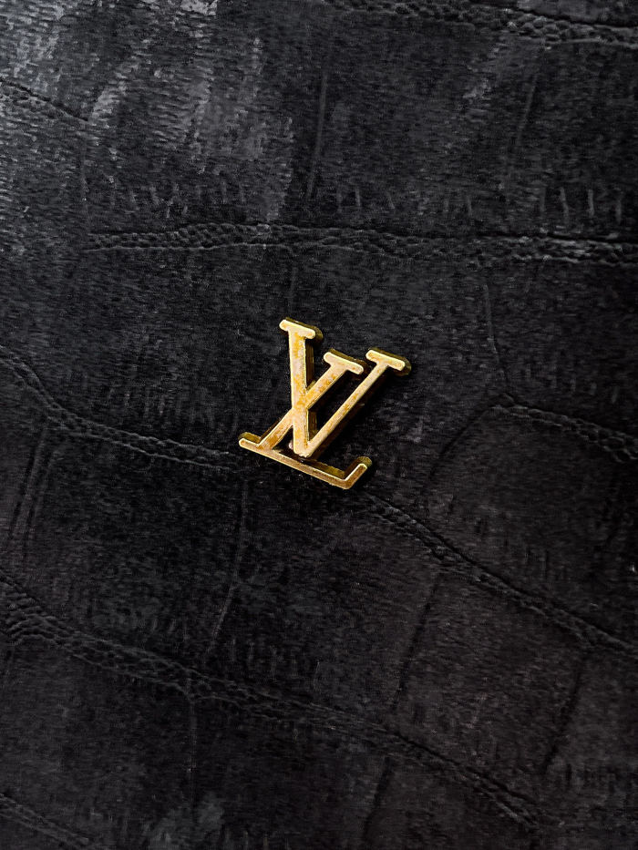 L*ouis V*uitton Top Quality