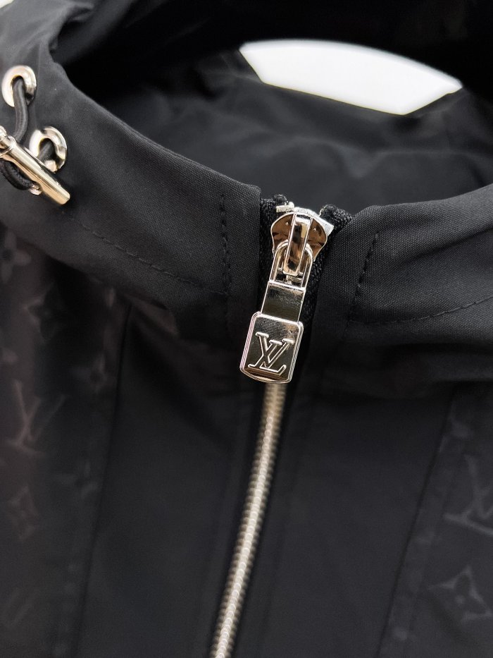 L*ouis V*uitton Top Quality