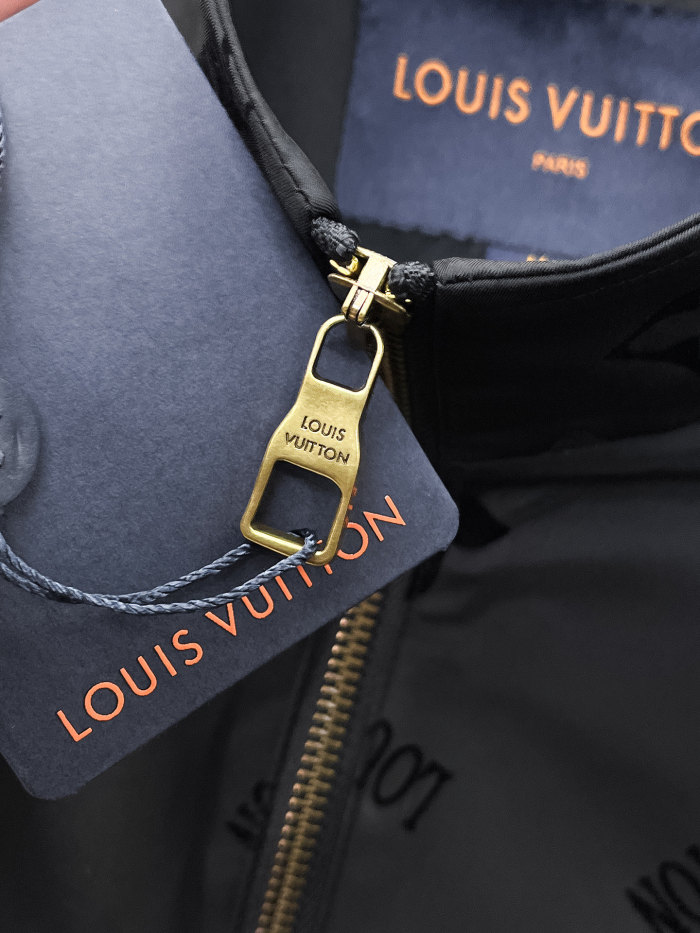 L*ouis V*uitton Top Quality