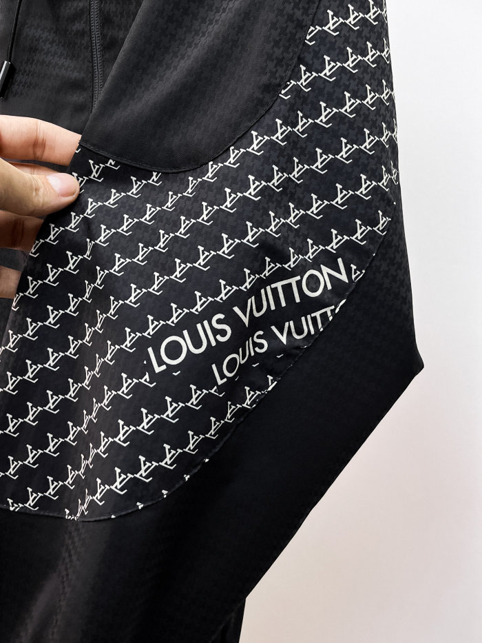 L*ouis V*uitton Top Quality