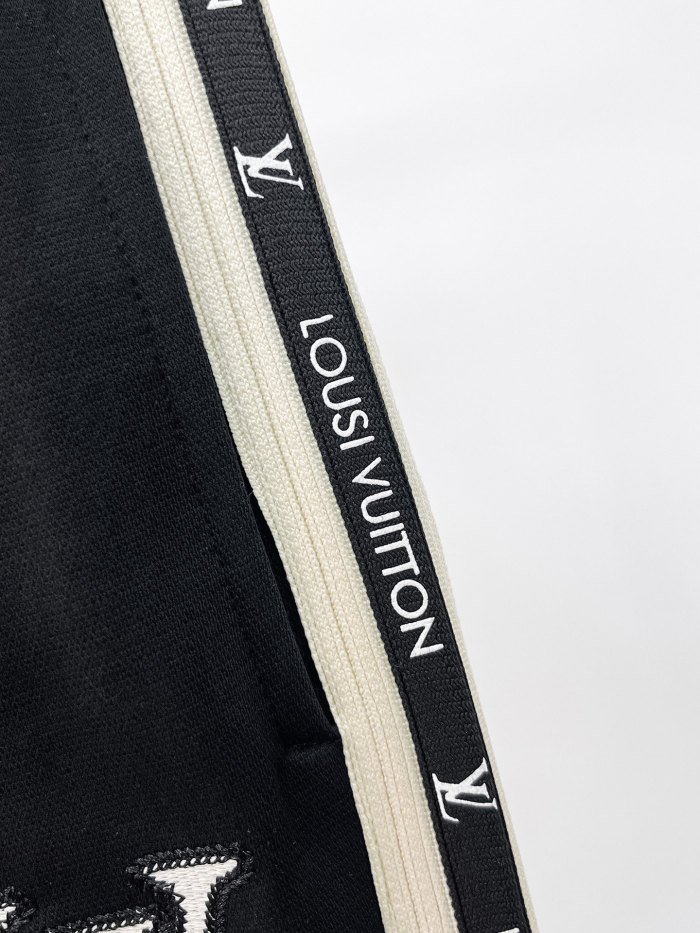L*ouis V*uitton Top Quality