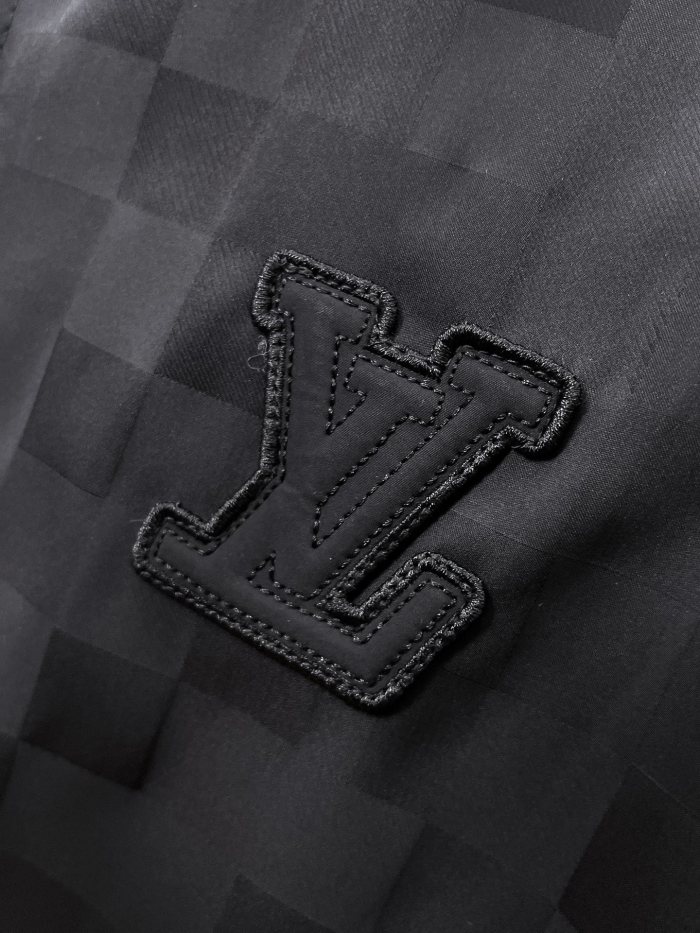 L*ouis V*uitton Top Quality