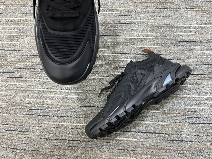 Men  L*ouis V*uitton Top Sneakers