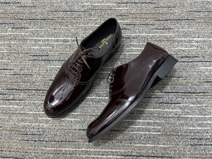 Men  L*ouis V*uitton Top Quality Loafers
