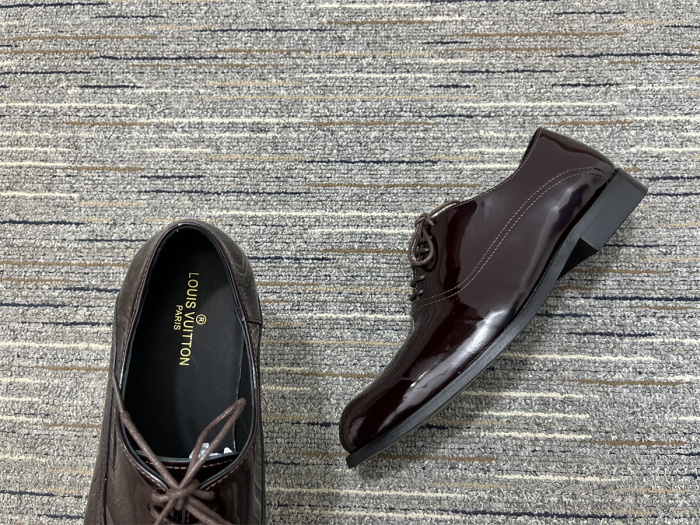 Men  L*ouis V*uitton Top Quality Loafers