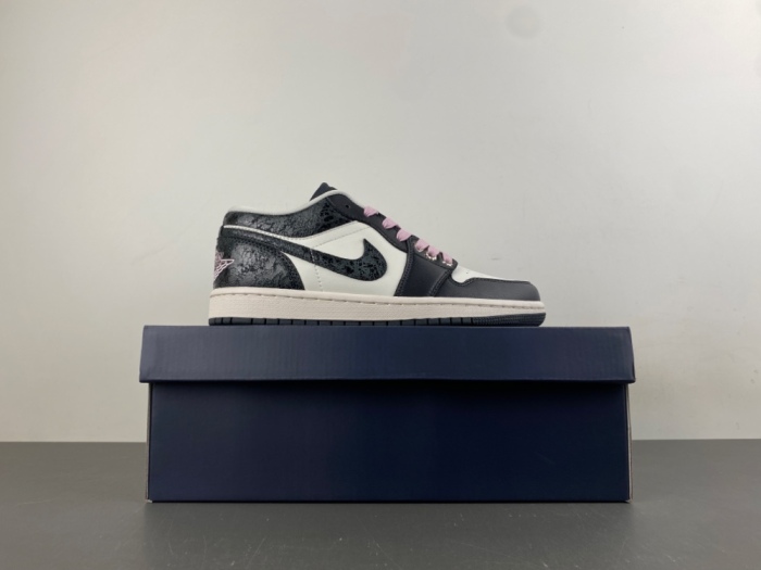 A*ir J*ordan 1 Low II0595-001
