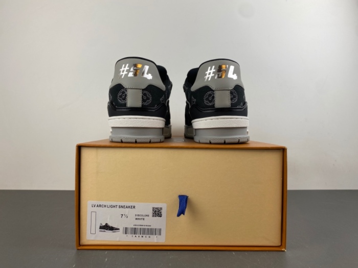 Men  L*ouis V*uitton Top Quality Sneakers