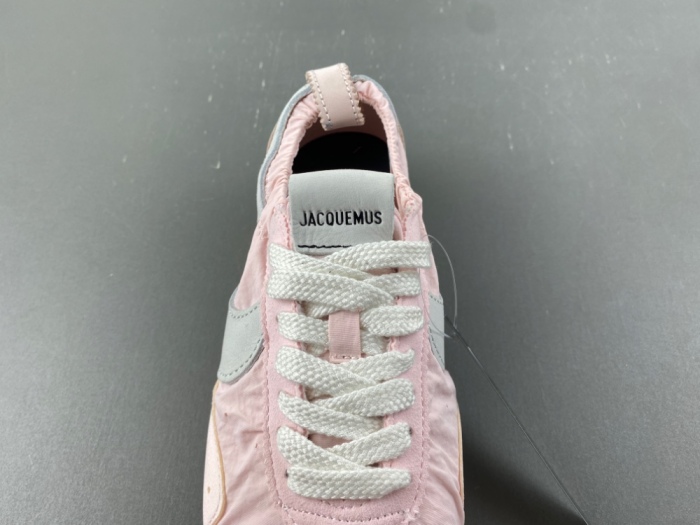 Jacquemus x N*ike Moon HV8547-601