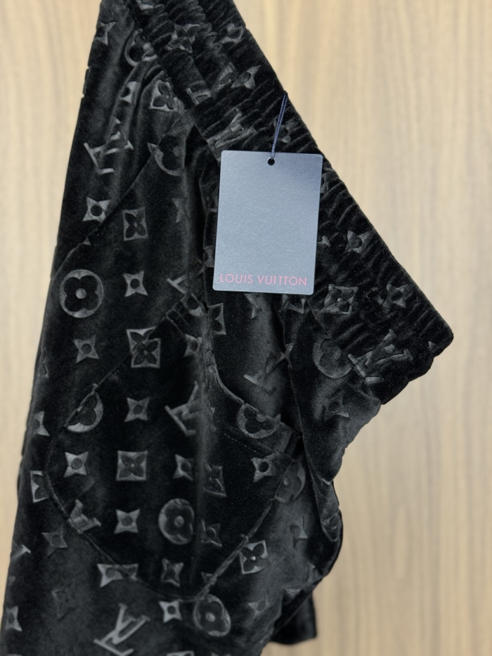 L*ouis V*uitton Top Quality