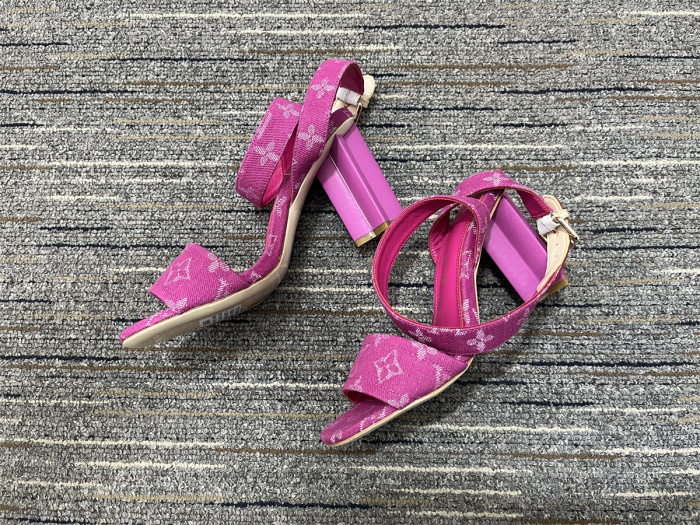 Women L*ouis V*uitton Top Quality Sandals