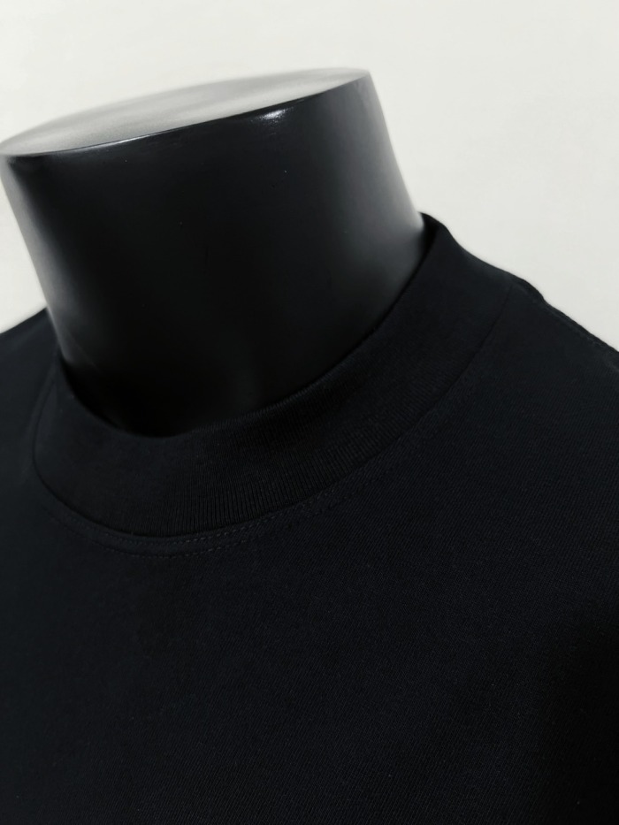 M*oncler  Top Quality