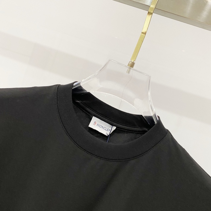 M*oncler  Top Quality