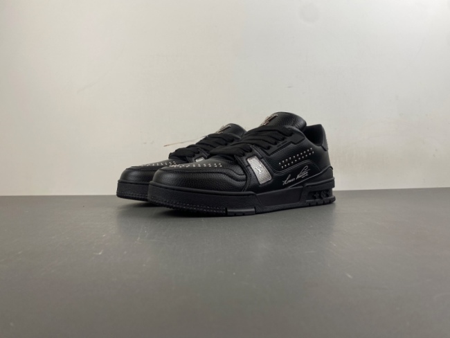 Men Women  L*ouis V*uitton Top Quality Sneakers    size：EU35-47