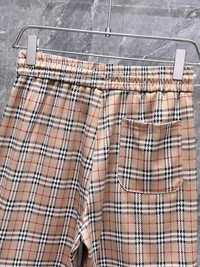 B*urberry Top Quality