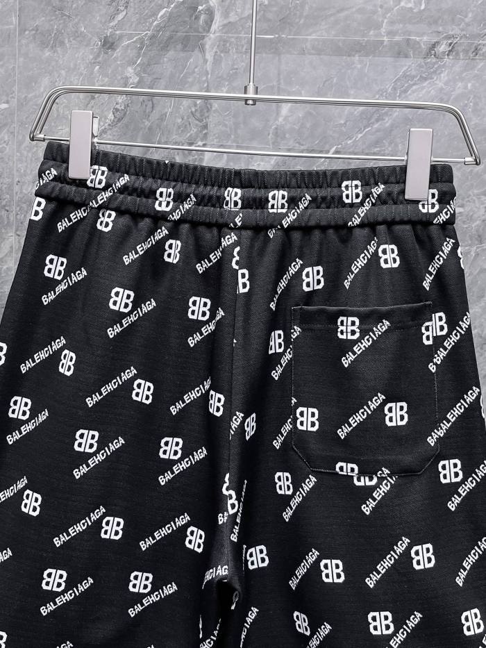 B*alenciaga  Top Quality