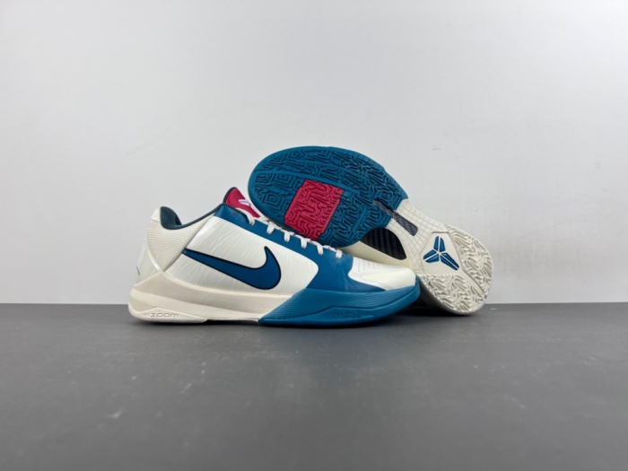 C*aitlin Clark x N*ike K*obe 5 Protro IZ1852-100