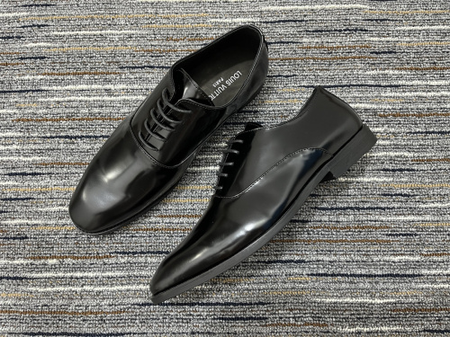 Men  L*ouis V*uitton Top Quality Loafers