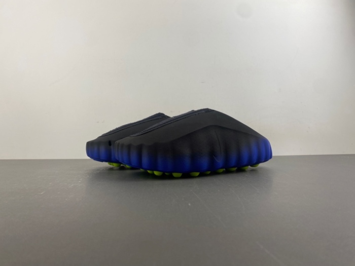 N*ike Mind 001  Flyknit “Hyper Royal” IR2175-400