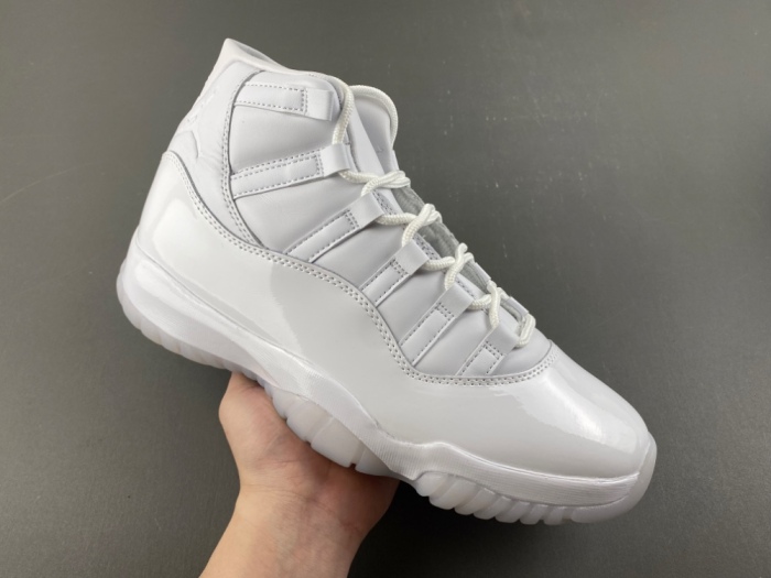 COMME des GARÇONS x Air Jordan 11  IV7639-100