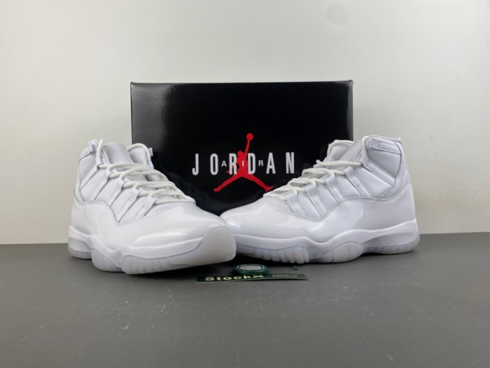 COMME des GARÇONS x Air Jordan 11  IV7639-100