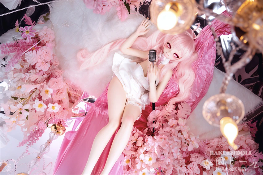 困り眉の微笑み アイドル系 153cm Eカップ アニメリアルドール