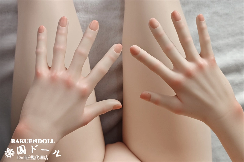 love doll Kiradols 155cm Bカップ 手 実物 細部造形01
