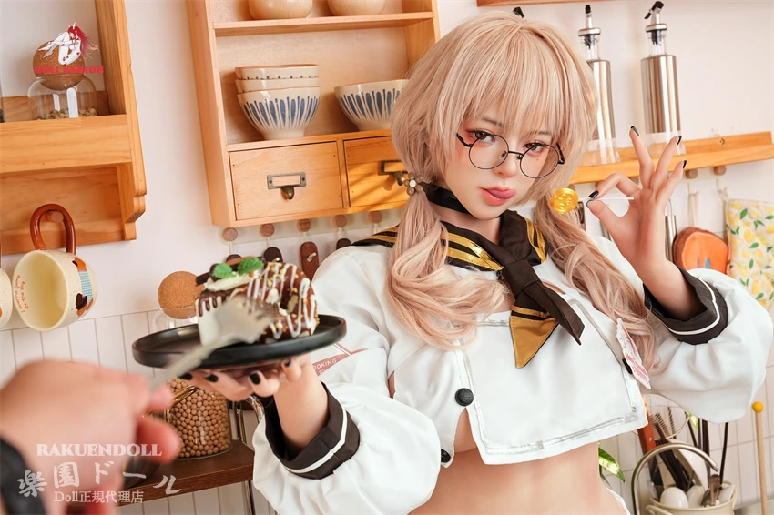メガネ美少女 160cm Dカップ セクシー系ラブドール 绘梨衣