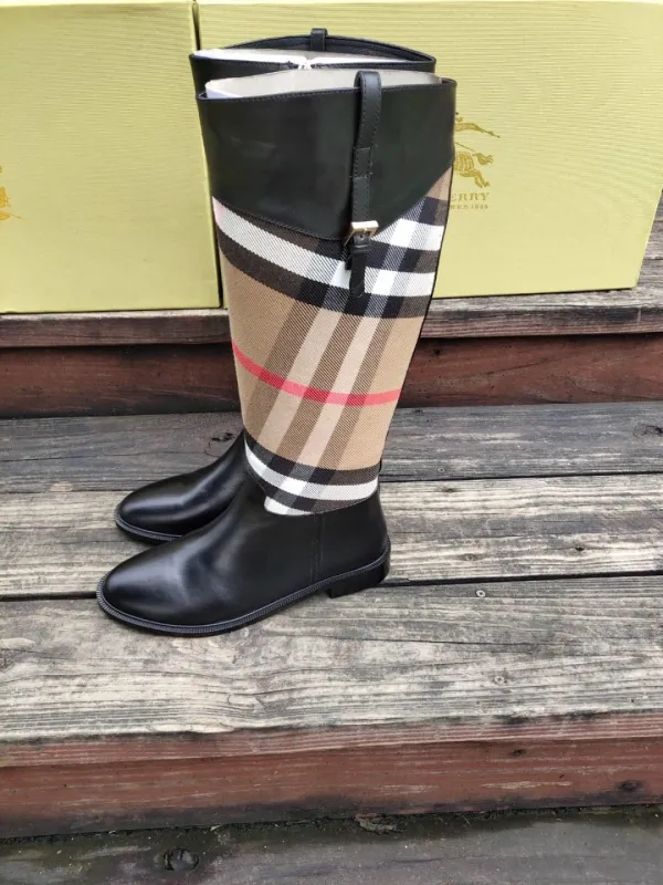 BURBERRY Short Boost Women Shoes 001