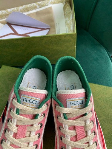 Super High End Gucci Men And Women Shoes 0081 (2021)