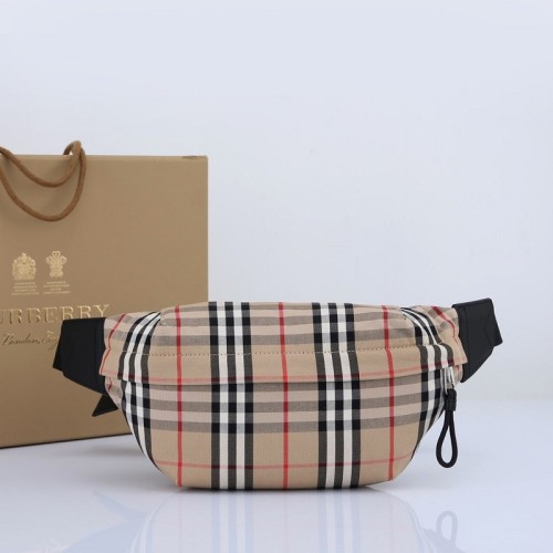 Burberry Fanny Pack 007 (2022)