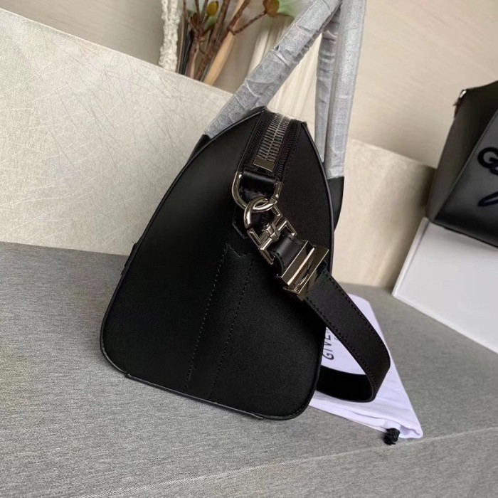 Givenchy Super High End Handbag 0033（2022）