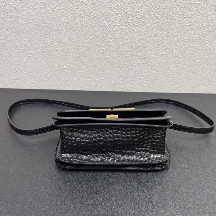 Burberry Handbags 004 (2022)